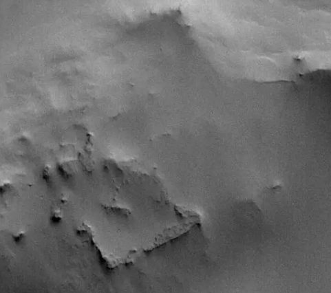 Mysterious Structures on Mars: Can You Spot the Patterns? – Science and ...